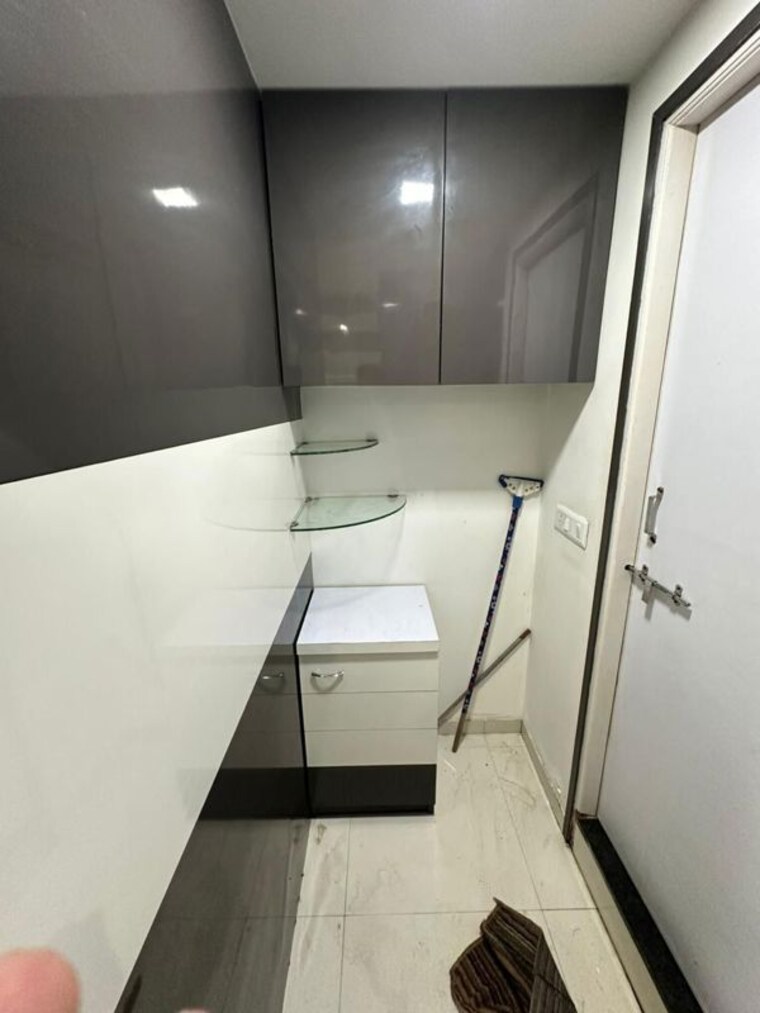 Bathroom, science city Commercial Office Space 760 Sq.Ft. In Science City Ahmedabad 9932474