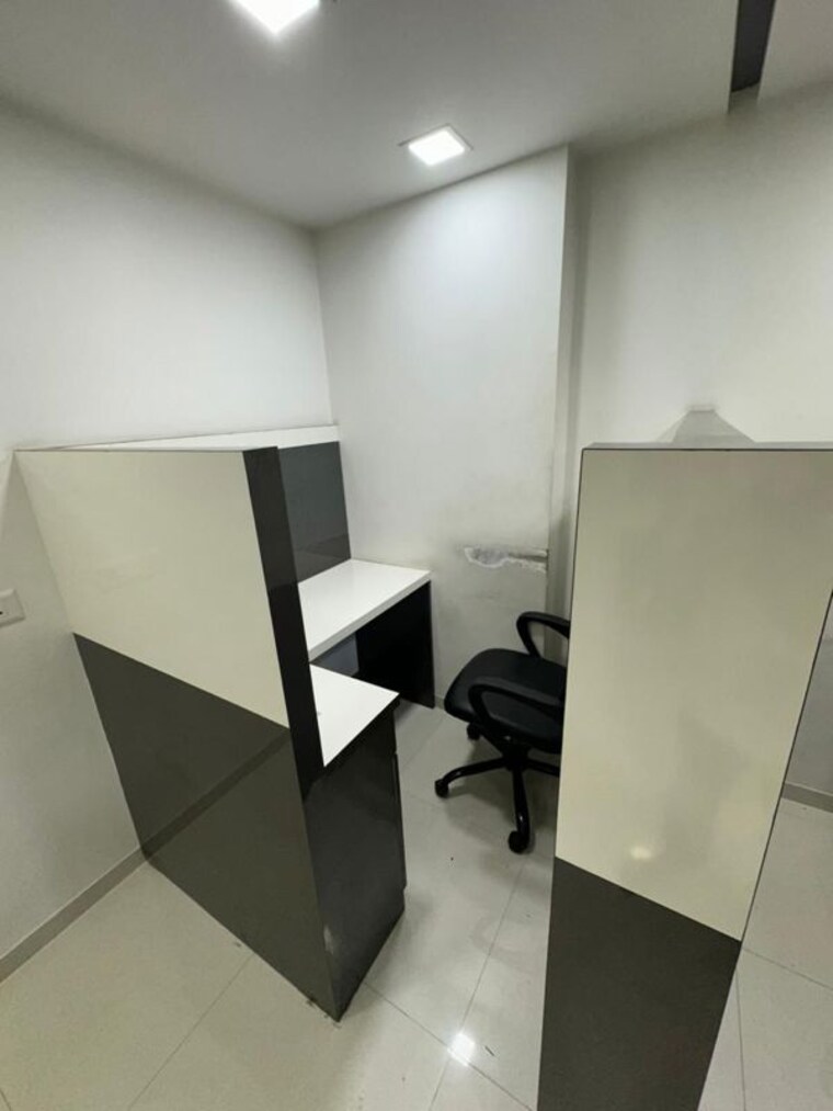 Team Area, science city Commercial Office Space 760 Sq.Ft. In Science City Ahmedabad 9932474