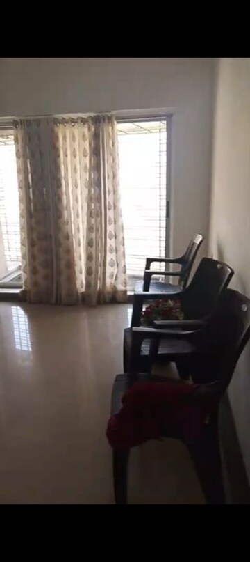 Living Room in 2 BHK Apartment at Kalpataru Hills, Manpada – for Rent