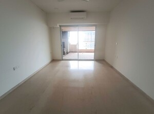 Room in 3 BHK Apartment at Lokhandwala Minerva Mahalaxmi, Mahalaxmi – for Sale