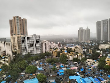 2 BHK Apartment For Rent in JP Decks, Goregaon East