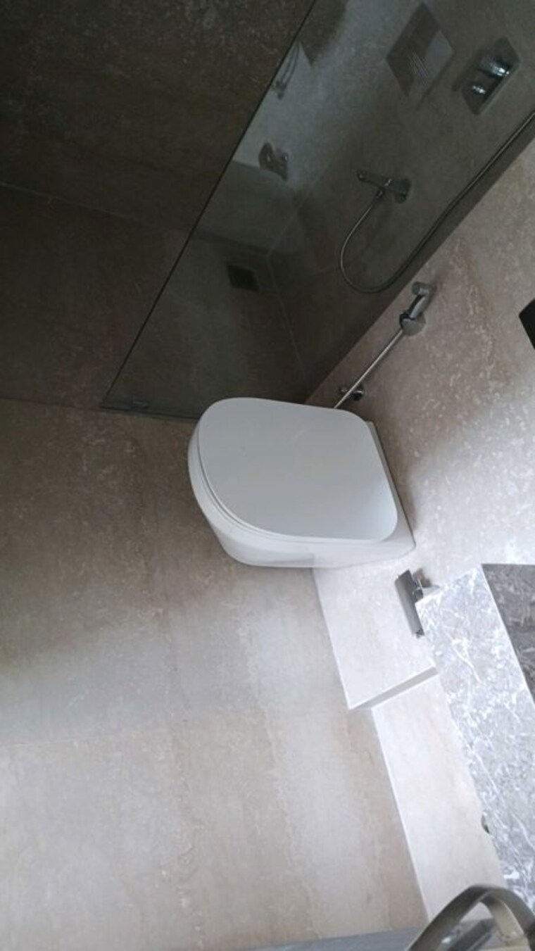 Bathroom, piramal-mahalaxmi 3 Bedroom 1179 Sq.Ft. Apartment In Mahalaxmi Mumbai 9932573