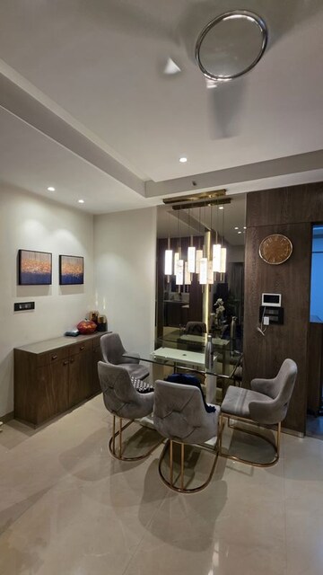 Team Area in 1 BHK Apartment at Satra One, Goregaon West – for Sale