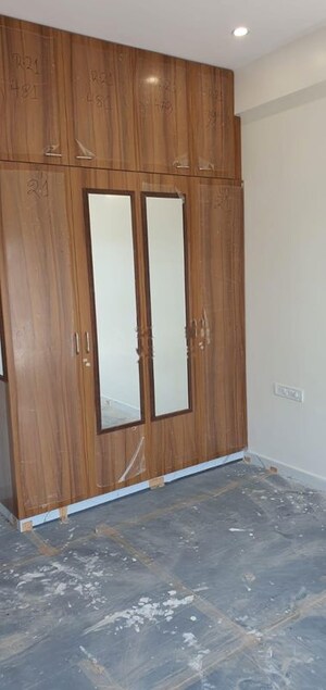 Room in 2 BHK Apartment at JP Residency, Hennur – for Rent