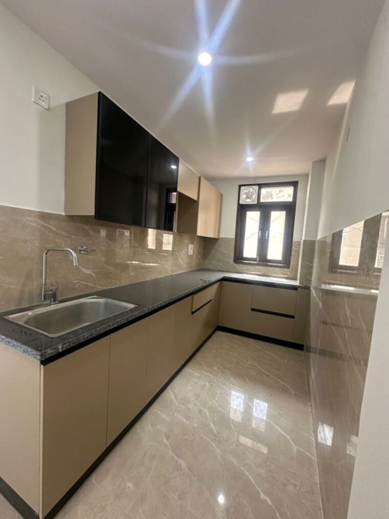 Kitchen, saket 3 Bedroom 1500 Sq.Ft. Builder Floor In Saket Delhi 9932586