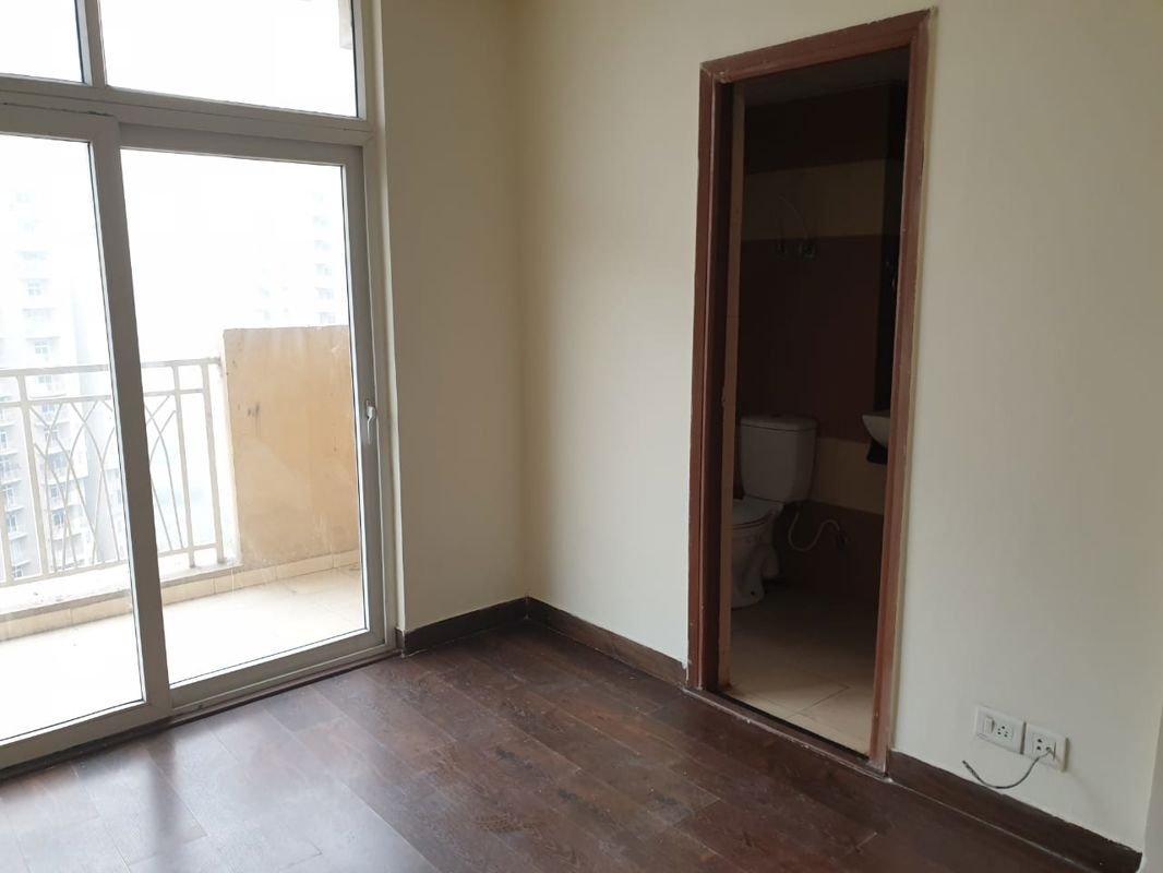 3 BHK Apartment For Rent in Mahagun Mywoods