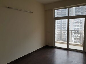Room in 3 BHK Apartment at Mahagun Mywoods, Sector 16c Greater Noida – for Rent