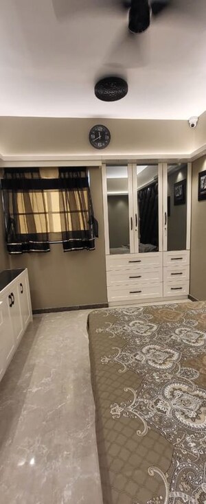 Kitchen in 2 BHK Apartment at Hiranandani Meadows, Manpada – for Rent