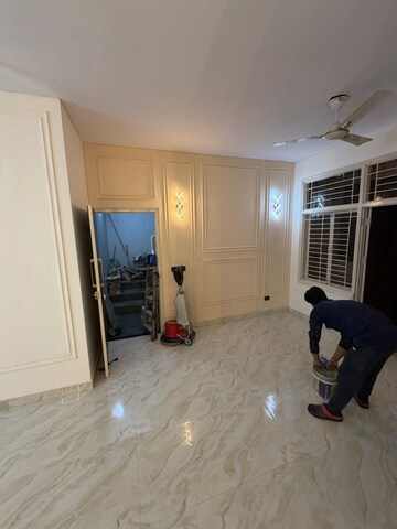 Living Room in 3 BHK Builder Floor at Sushant Lok 2, Sector 57 – for Sale