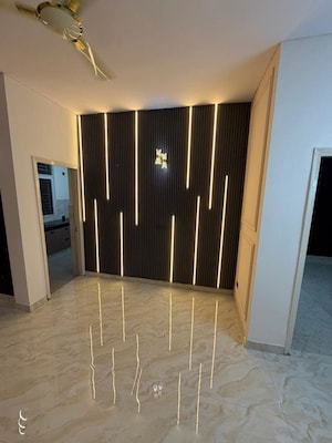 Room in 3 BHK Builder Floor at Sushant Lok 2, Sector 57 – for Sale