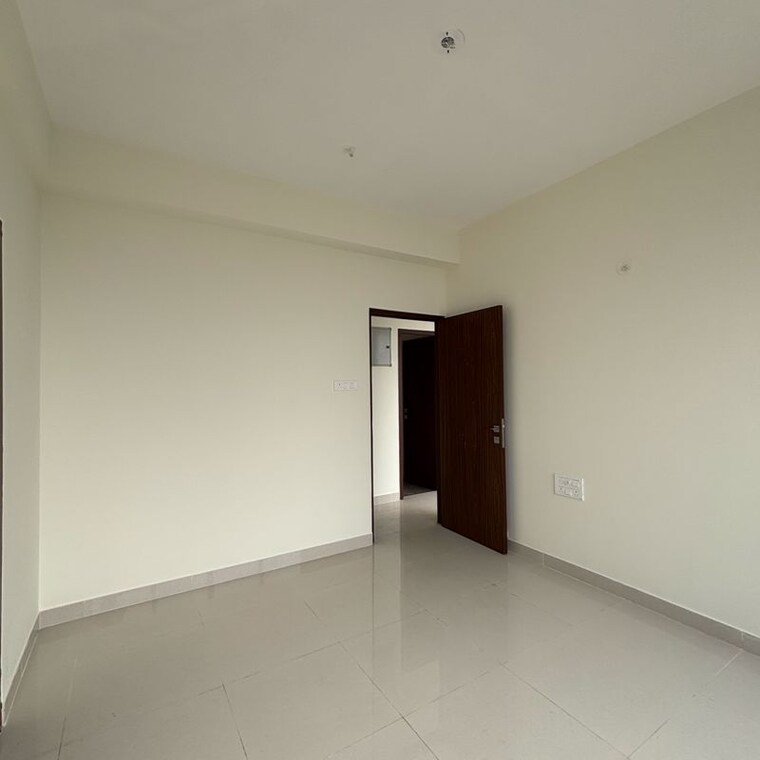 Room, dynamix-divum 2 Bedroom 757 Sq.Ft. Apartment In Riddhi Gardens Mumbai 9932614