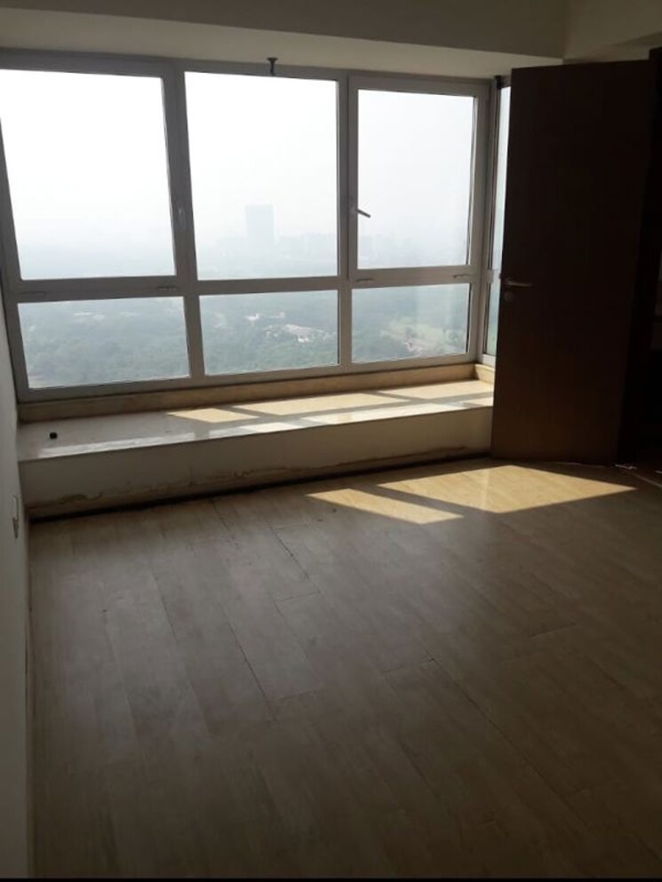 Room, db-woods 4 Bedroom 2465 Sq.Ft. Apartment In Goregaon East Mumbai 9922136