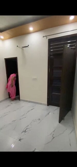 Furnished Amenities in 2 BHK Builder Floor at Dhakoli – for Rent