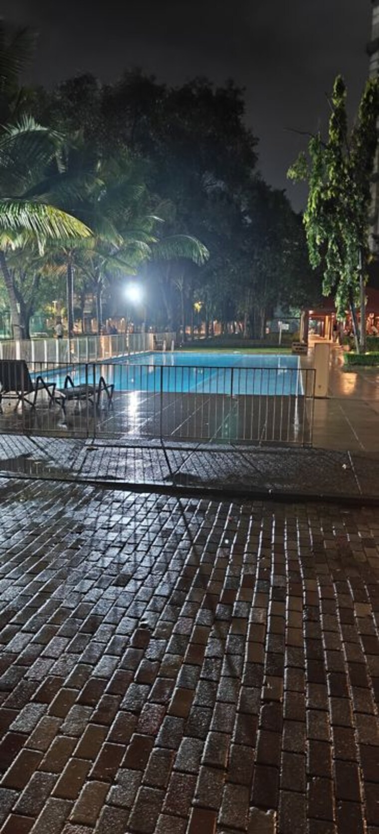 Swimming Pool, lodha-amara-tower-32-and-33 1 Bedroom 428 Sq.Ft. Apartment In Kolshet Road Thane 9932630