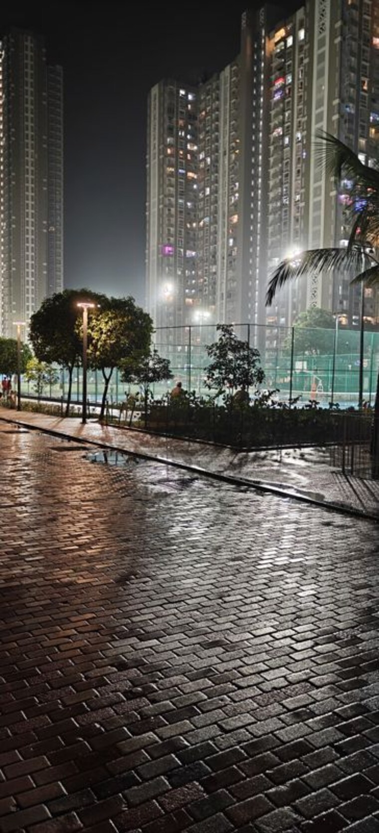 Swimming Pool, lodha-amara-tower-32-and-33 1 Bedroom 428 Sq.Ft. Apartment In Kolshet Road Thane 9932630