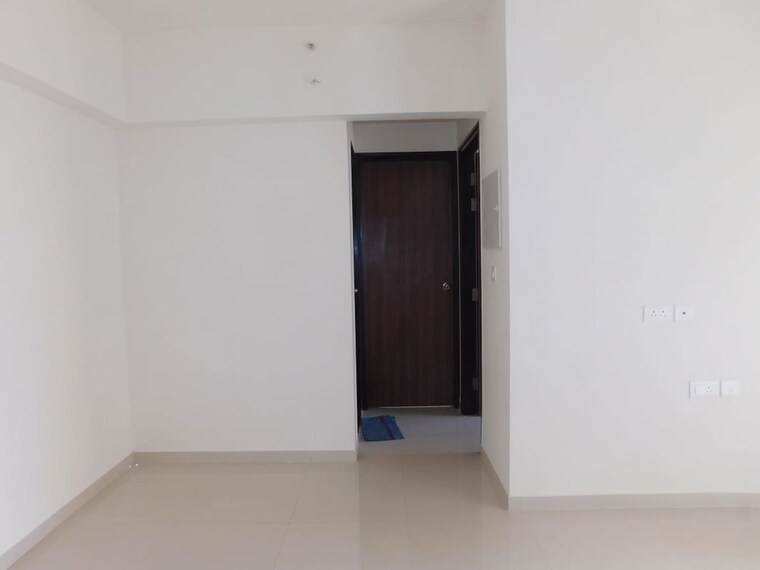 Room, lodha-amara-tower-32-and-33 1 Bedroom 428 Sq.Ft. Apartment In Kolshet Road Thane 9932630