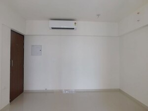 Room in 1 BHK Apartment at Lodha Amara Tower 32 And 33, Kolshet Road – for Sale