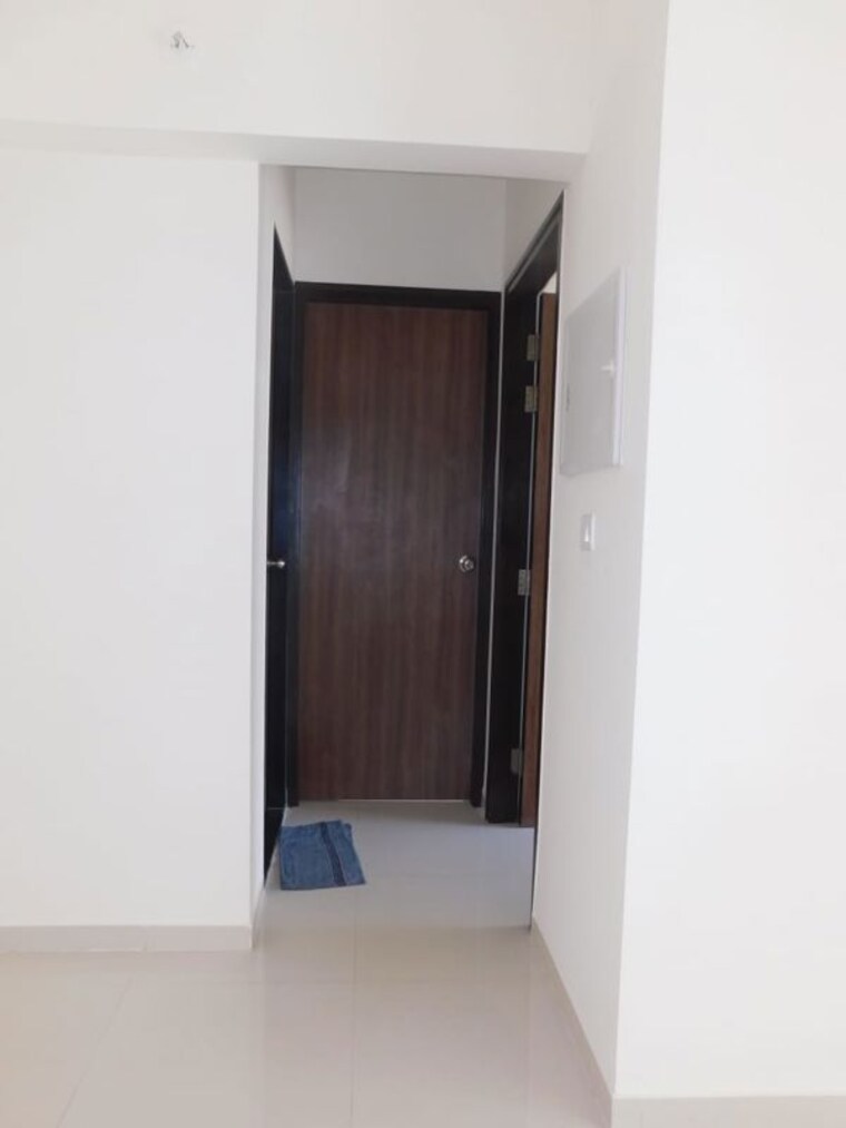 Room, lodha-amara-tower-32-and-33 1 Bedroom 428 Sq.Ft. Apartment In Kolshet Road Thane 9932630