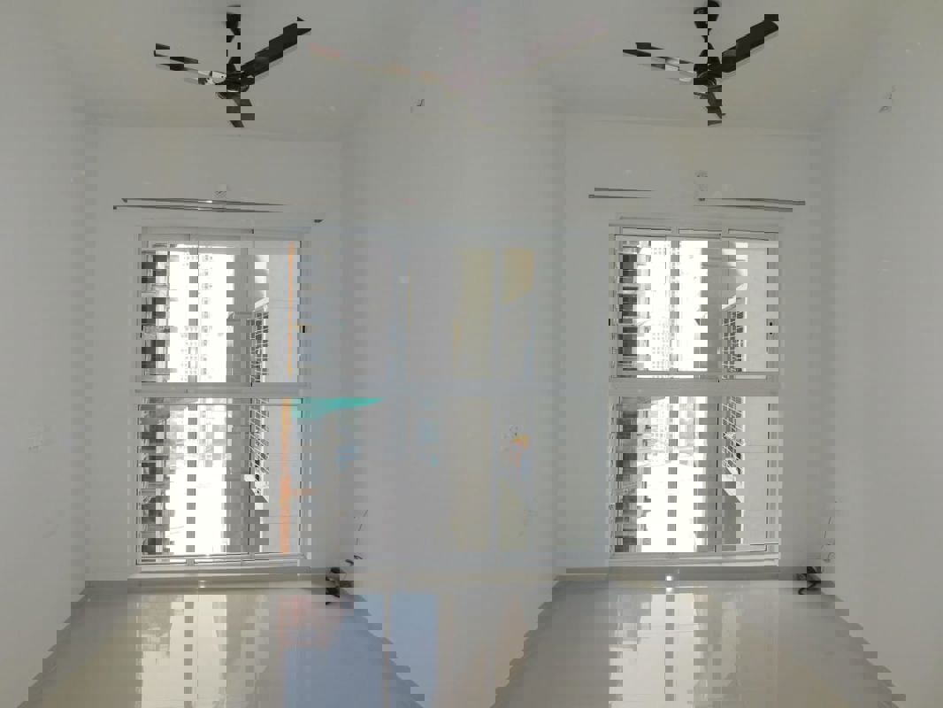 1 BHK 428 Sq.Ft. Apartment in Lodha Amara Tower 32 And 33