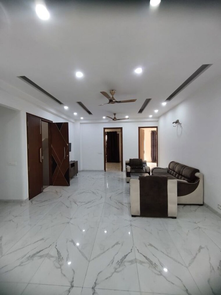 Master Bedroom, sushant lok iii 3 Bedroom 240 Sq.Yd. Builder Floor In Sushant Lok Iii Gurgaon 9932643