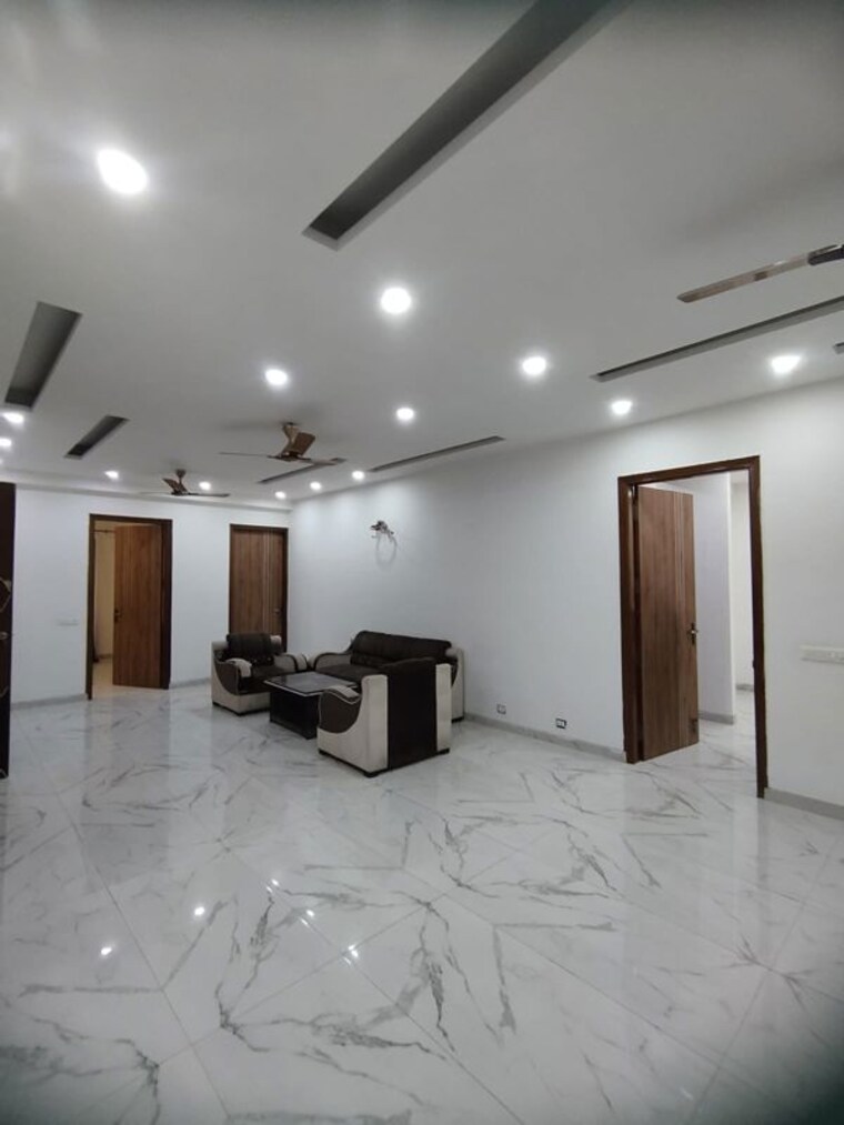 Living Room, sushant lok iii 3 Bedroom 240 Sq.Yd. Builder Floor In Sushant Lok Iii Gurgaon 9932643