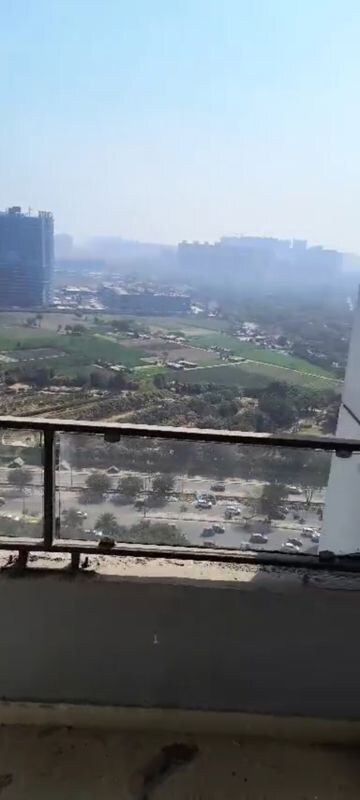 Furnished Amenities in  Office Space at Gaur City Mall, Sector 4 Greater Noida – for Rent