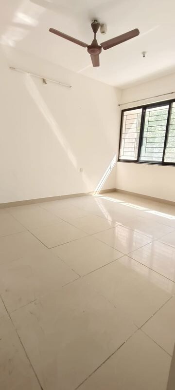 Room in 2.5 BHK Apartment at Nanded Lalit, Sinhagad Road – for Sale