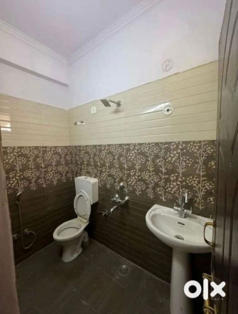 Bathroom, gomti nagar 2 Bedroom 1160 Sq.Ft. Apartment In Gomti Nagar Lucknow 9932703