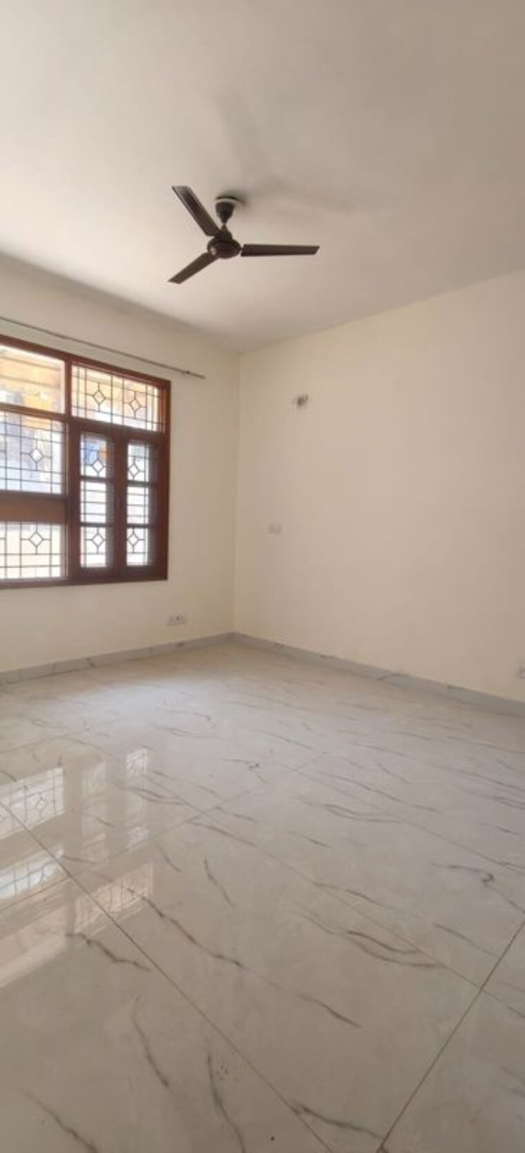 Room, ansal-plaza-sector-23 2.5 Bedroom 2850 Sq.Ft. Builder Floor In Sector 23 Gurgaon 9932724