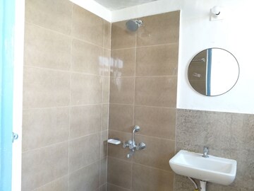 Bathroom in 2 BHK Apartment at Suncity Avenue 76, Sector 76 – for Sale