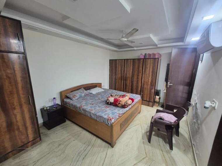 Bedroom, green park 3 Bedroom 200 Sq.Yd. Apartment In Green Park Delhi 9932730