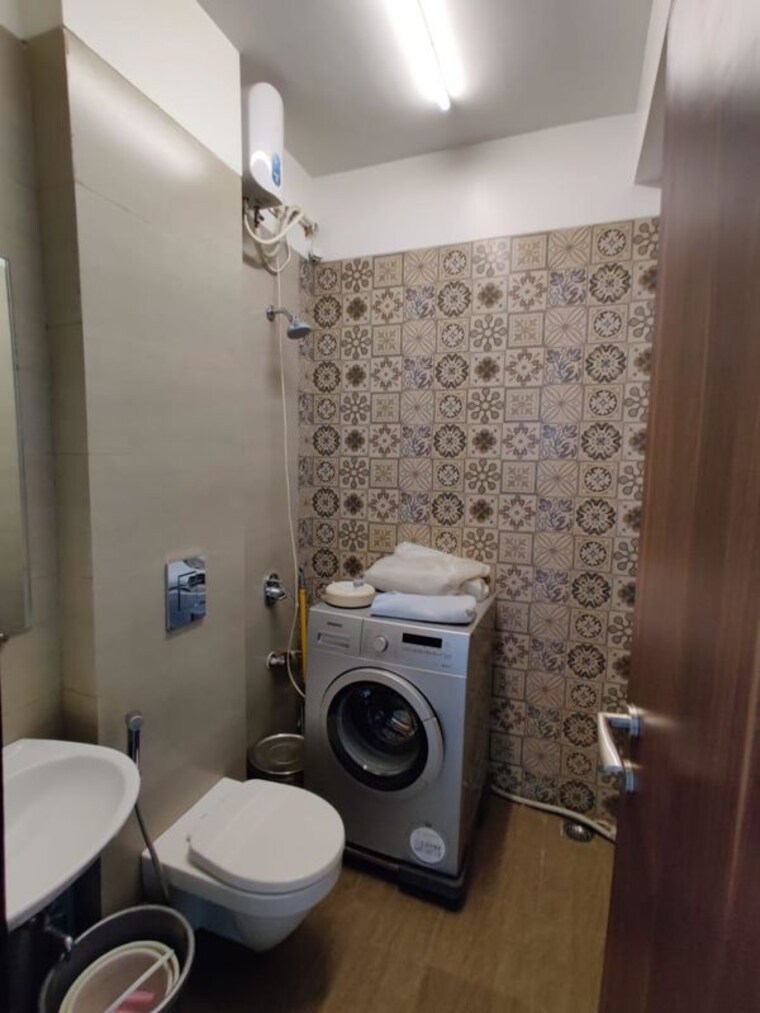Bathroom, ikebana 2 Bedroom 850 Sq.Ft. Apartment In Matunga East Mumbai 9932732