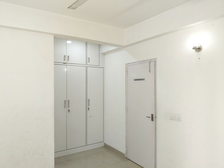 Room, suncity-avenue-76 2 Bedroom 626 Sq.Ft. Apartment In Sector 76 Gurgaon 9932736