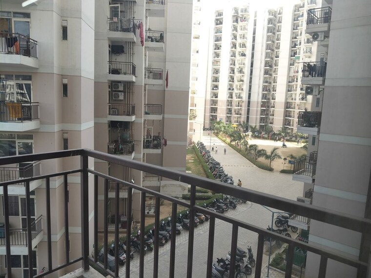 Balcony, suncity-avenue-76 2 Bedroom 626 Sq.Ft. Apartment In Sector 76 Gurgaon 9932736