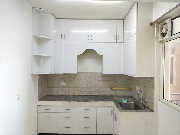 Kitchen, suncity-avenue-76 2 Bedroom 626 Sq.Ft. Apartment In Sector 76 Gurgaon 9932736