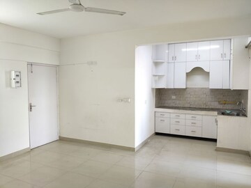 Bathroom in 2 BHK Apartment at Suncity Avenue 76, Sector 76 – for Sale