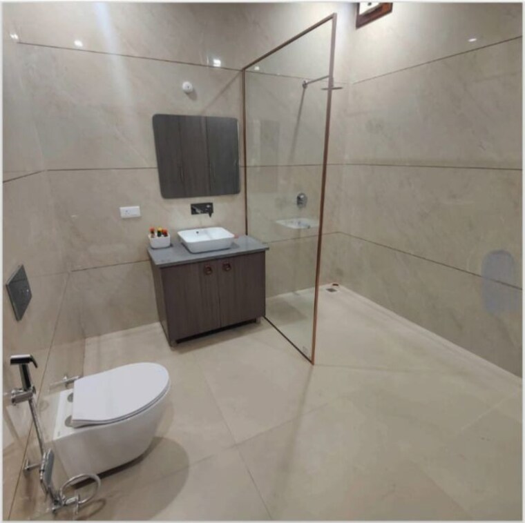 Bathroom, aerocity 5 Bedroom 6300 Sq.Ft. Independent House In Aerocity Mohali 9932751