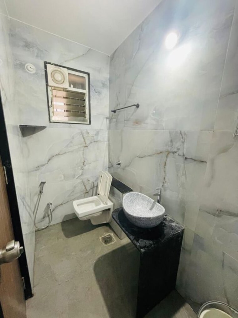 Attached Bathroom, baner 3 Bedroom 1600 Sq.Ft. Apartment In Baner Pune 9925101
