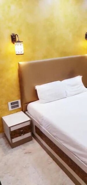 Furnished Amenities in 3 BHK Apartment at KP Krishna Regency, Malad West – for Rent