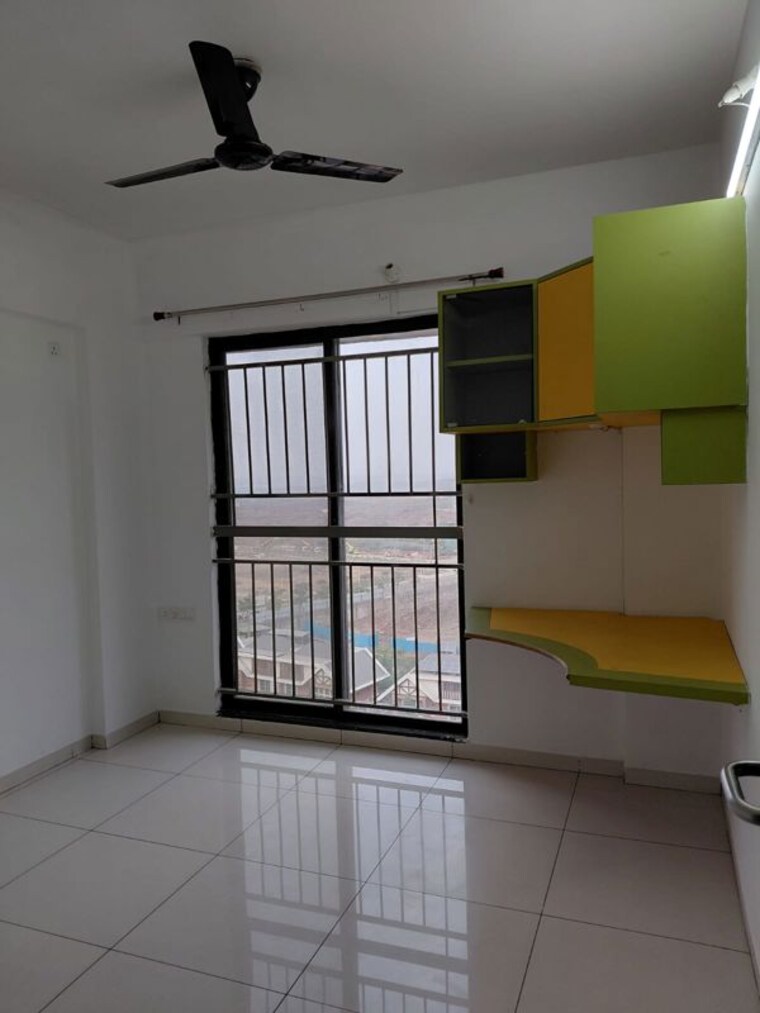 Room, pride-world-city-kingsbury 3 Bedroom 1100 Sq.Ft. Apartment In Charholi Budruk Pune 9932768