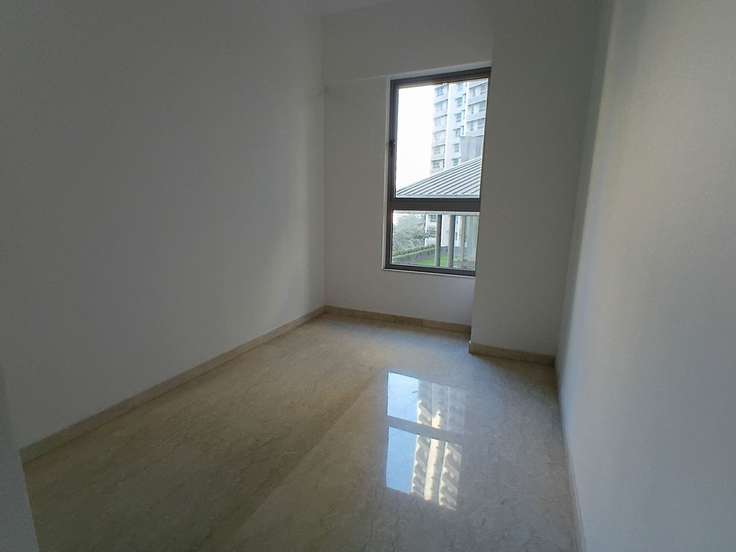 3.5 BHK Apartment For Sale in Kalpataru Immensa