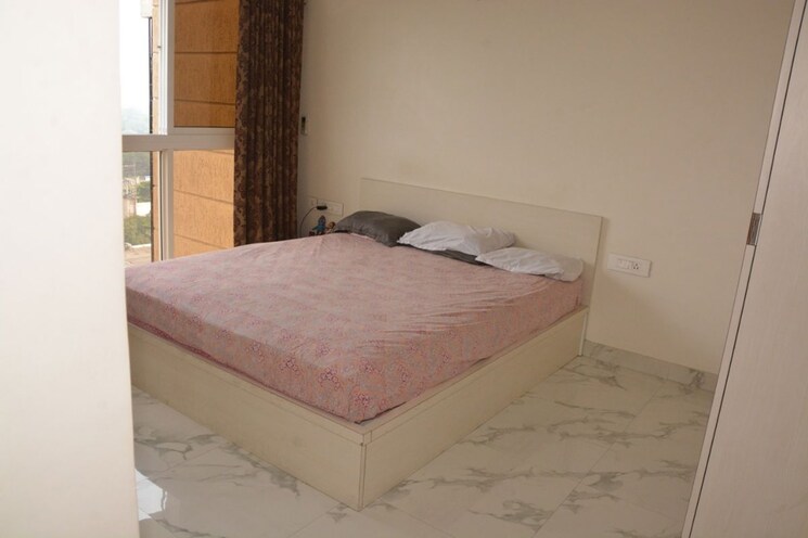 Bedroom, riddhi-gardens-chs 3 Bedroom 1200 Sq.Ft. Apartment In Malad East Mumbai 9908281