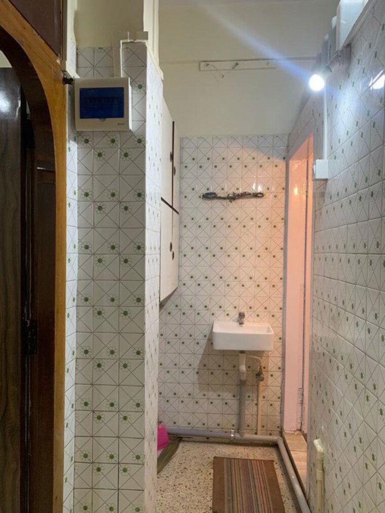 undefined, adarsh-nagar-chs-worli 1.5 Bedroom 450 Sq.Ft. Apartment In Worli Mumbai 9932820