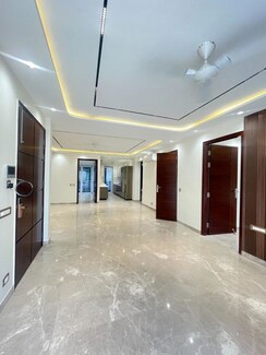 4 BHK + Servant Room Builder Floor For Sale in Sector 46