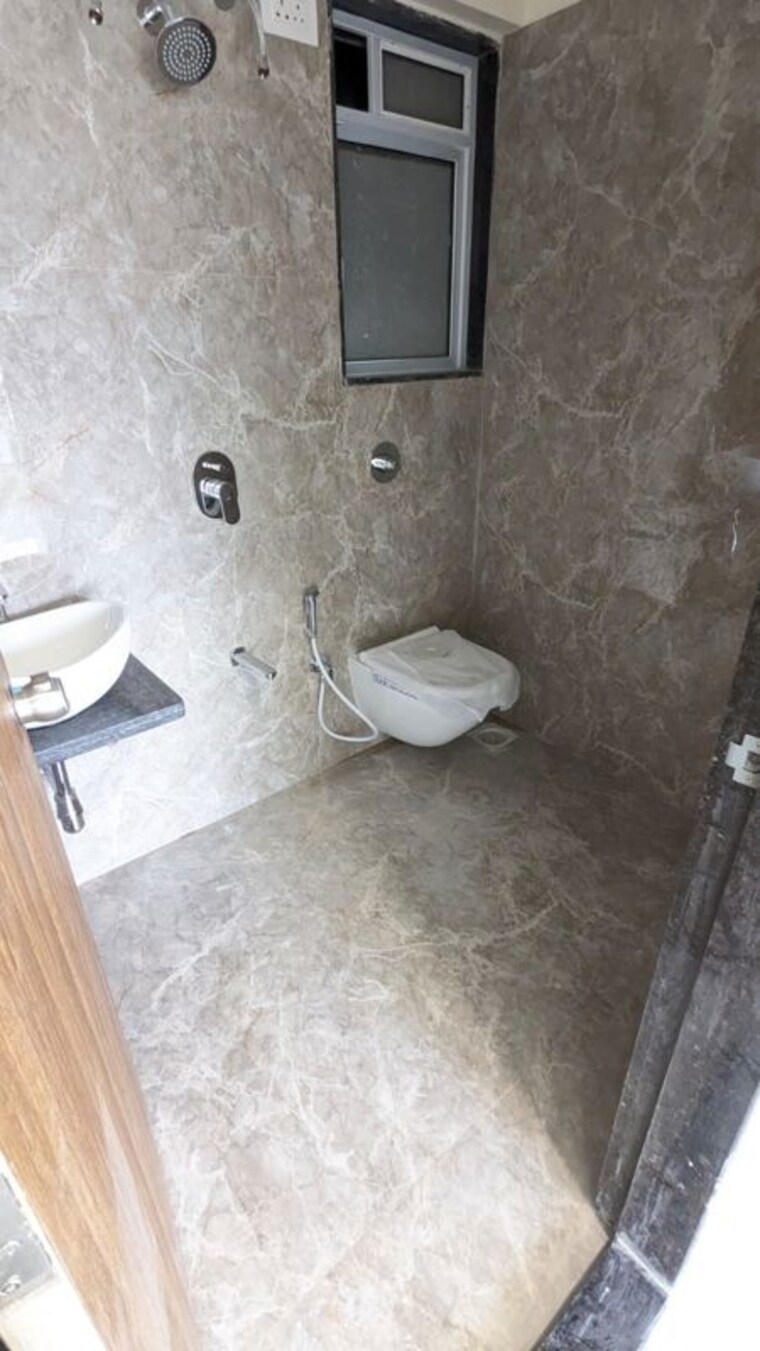 Bathroom, silicon-park 2 Bedroom 723 Sq.Ft. Apartment In Malad West Mumbai 9932813