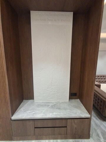 Room in 4 BHK Builder Floor at Nirvana Country – for Sale