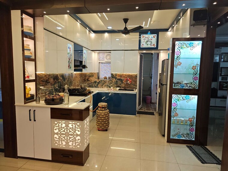 Master Bedroom, landcraft-golf-links 3.5 Bedroom 2115 Sq.Ft. Apartment In Pandav Nagar Ghaziabad 9932860