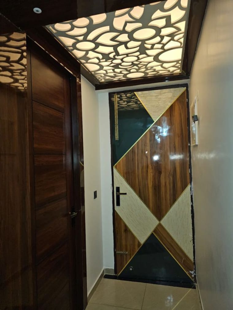 Kitchen, landcraft-golf-links 3.5 Bedroom 2115 Sq.Ft. Apartment In Pandav Nagar Ghaziabad 9932860