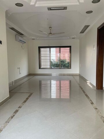 3 BHK Apartment For Rent in Raheja Sherwood, Goregaon East