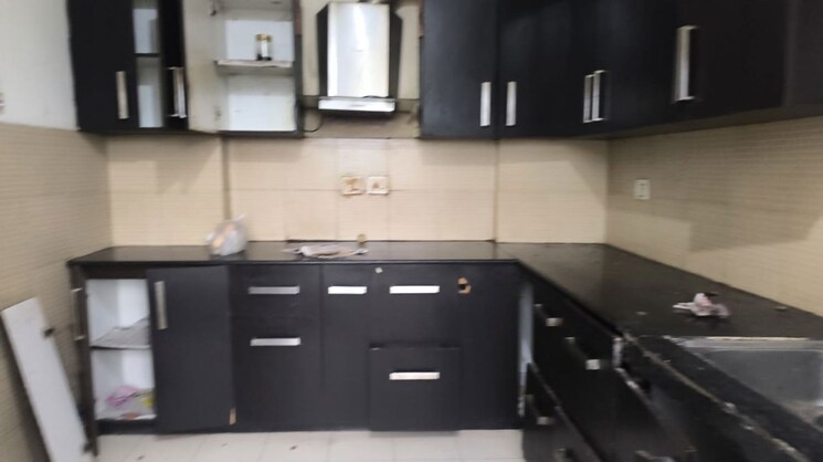 Kitchen, bptp-park-grandeura 3.5 Bedroom 2032 Sq.Ft. Apartment In Sector 82 Faridabad 9932868